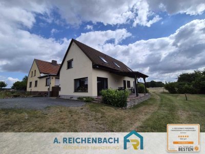 Zwei Häuser und ein Traumgrundstück mit Teich, Pool und viel Platz für Freizeit und Hobby!