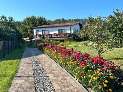 HAUS MIT TRAUMHAFTEN GRUNDSTÜCK AM WALDRAND
