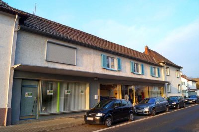 Haus, Wohnung und eine Ladenfläche