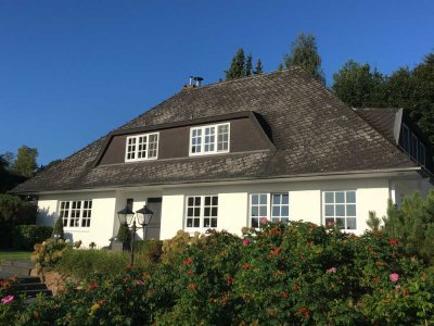 Freistehende Landhausvilla in repräsentativer Lage