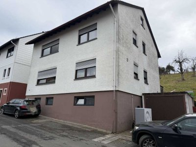 Mehrfamilienhaus in Erbach/OT mit großem Grundstück