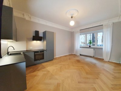 Sanierter Altbau-Traum mit Hofzugang am Savignyplatz • 2 Bäder • unbefristet