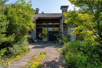Tolles Haus für eine Kernsanierung in gefragter, exzellenter Lage!