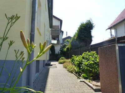 Gemütliche 3-ZW in Hofen, EBK, Bad, Balkon, 2 Keller + Hobbyraum - FREI