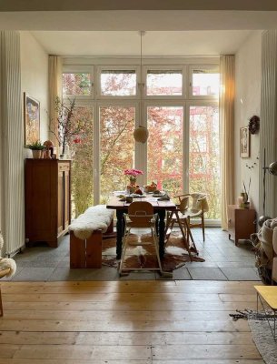 Sehr gepflegte 4-Zimmer-Wohnung hinter denkmalgeschützter Fassade im Hansaviertel