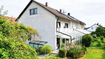 Gut geschnittenes Reihenendhaus mit Wintergarten und Garage in sehr schöner und ruhiger Lage!