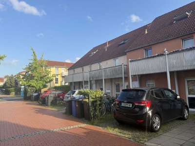 Reihenhaus mit zwei vermieteten Wohneinheiten in gepflegter Wohnsiedlung