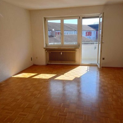 3-Zimmer-Wohnung mit Balkon & Garage in Weiden | 68 m² | WIRD RENOVIERT