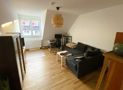 2-Zimmerwohnung mit Balkon Nähe Gartenfeldplatz WG möglich