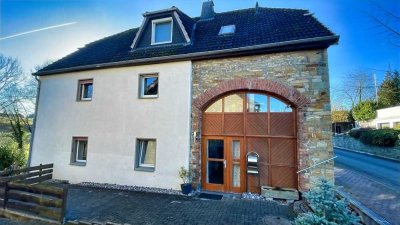 Mehrgenerationenhaus in idyllischer Lage!