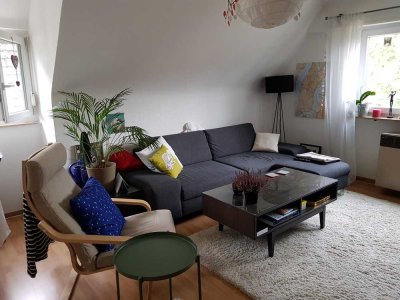 Helle 2-Zimmerwohnung in Bietigheim-Biss., 54 m², fußläufig zur Altstadt, Blick auf die Weinberge