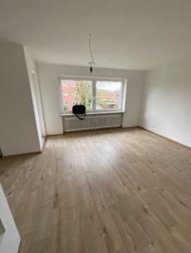 Sanierte 5-Zimmer-Wohnung für Kapitalanleger in Heppens