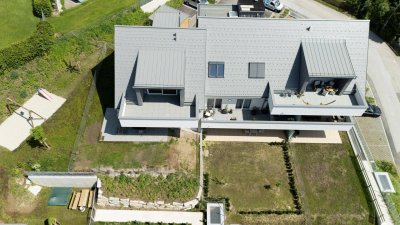 Hellmonsödt | Helle 4 ZI-Dachgeschoßwohnung mit südseitiger Dachterrasse u. zwei Tiefgaragenplätzen!