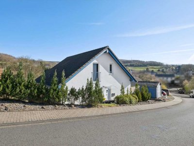 Gepflegtes Einfamilienhaus auf großzügigem Grundstück in Freudenberg-Niederndorf