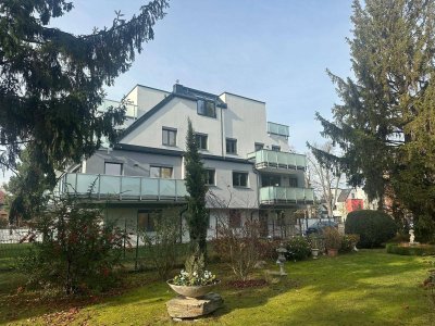 FAMILIENHIT mitten im GRÜNEN MIT SONNIGEM 16,5 m2 BALKON - provisionfrei - barrierefrei - Premiumlage – Lift