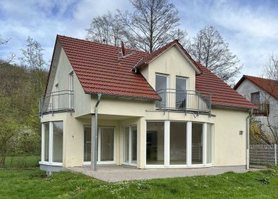 Geräumiges 7-Zimmer-Haus in Groß-Umstadt mit großem Garten