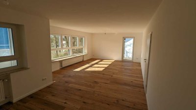 Helle großzügige 5 Zimmer Wohnung ab sofort zu vermieten