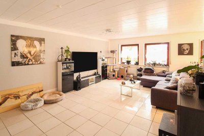 Richtig zuhause: Gepflegtes Einfamilienhaus mit Terrasse und Einliegerwohnung