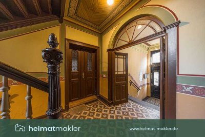 3-Zimmer-Dachgeschoss-Maisonette im Denkmalobjekt mit Aufzug