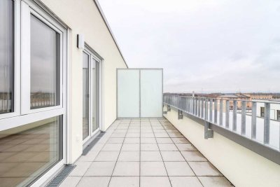Penthouse-Highlight: Lichtdurchflutete Wohlfühloase mit exklusiver Dachterrasse und EBK