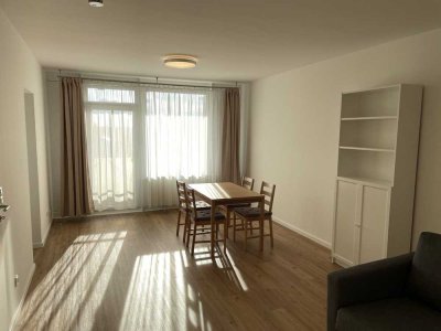 Schöne 2-Zimmer Wohnung vollmöbliert mit Internet und TG