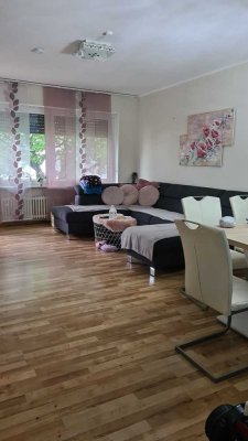 3-Zimmer-Wohnung mit EBK in Emmering