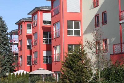 Luxuriös sanierte 3 Zimmer-Wohnung in Seenähe,  barrierefrei