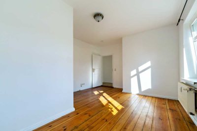 Nostalgie zum Wohlfühlen – helle Wohnung mit Charme und Gartennutzung