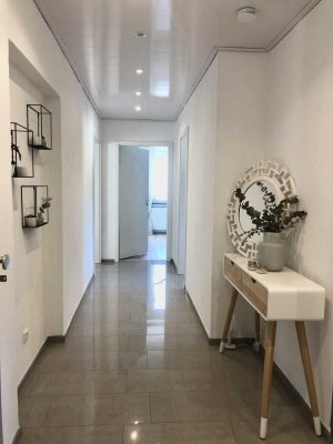 Luxuriöse 3 Zi.- Wohnung mit sonniger Terrasse in ruhiger Lage von Ennepetal von privat