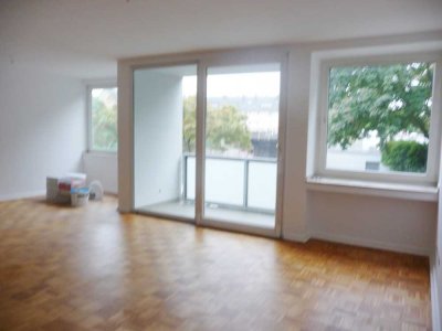 Tolle, großzügige toll ausgestattete 3-Raum Wohnung* Top Grundriss*2 Balkone! Flottenstraße