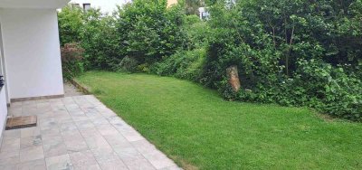 Attraktive 5-Zimmer-EG-Wohnung mit Einbauküche, Terrasse und Garten, ruhige Lage in Wolnzach