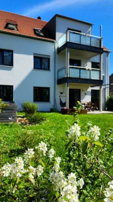 Wohnen in der Natur - Exklusive 4-Zimmer-Wohnung mit gehobener Ausstattung und Blick ins Ilmtal