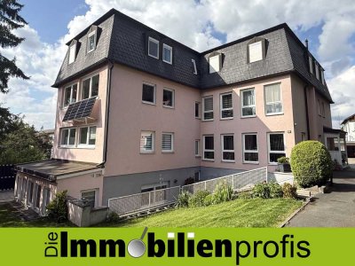 1356 - Großzügige 3 Zimmer-Eigentumswohnung mit Wintergarten in Bad Steben
