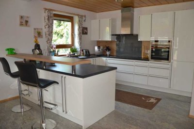 NEU: Exklusives Einfamilienhaus in bevorzugter Wohnlage zu vermieten