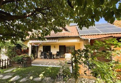 Leben, wie Sie es lieben – sanierte, großzügige 4,5-Zimmer-Wohnung mit Garten, Garage & ELW!