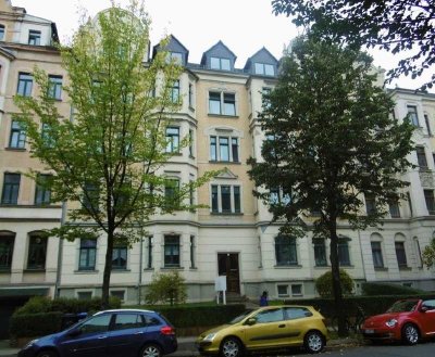 Großzügige 2-Raum mit Balkon auf dem begehrten Kaßberg