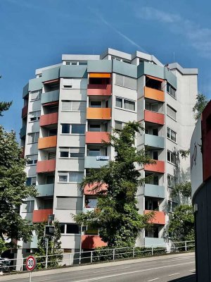 Kleines Apartment mit schöner Seesicht und zentraler Lage