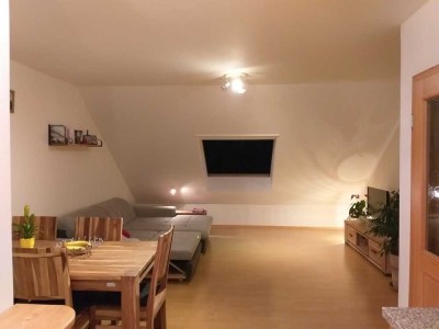 Gepflegte 2,5-Zimmer Dachgeschosswohnung in Freising