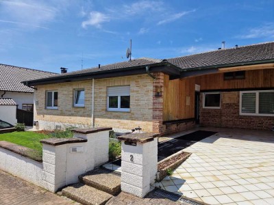 Kernsanierte Wohnung mit Erstbezug, Top Ausstattung und super Ausblick