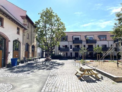 Wohnen im Oberhof! Maisonette-2,5-Zi-Whg. in historischem Ambiente | 1. OG | Balkon