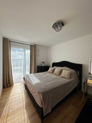 Exklusive, neuwertige 2-Zimmer-Erdgeschosswohnung mit geh. Innenausstattung mit EBK in Traunstein