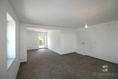 Kernsanierte 2-Zimmer-Wohnung mit Terrasse, Stellplatz u.v.m. in Oberzeuzheim