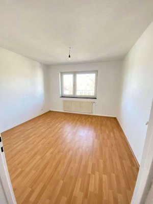 3 Zimmerwohnung mit Balkon und Stellplatz