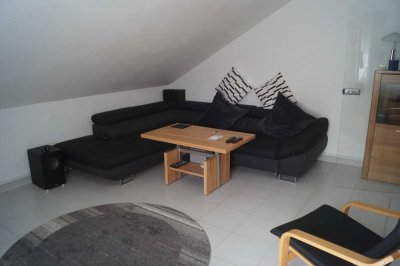 Möblierte Dachgeschosswohnung in Mörlenbach - Weiher