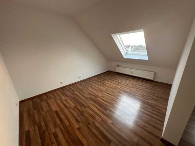 Helle u. moderne 2 Zimmer-DG- Wohnung in Erfurt