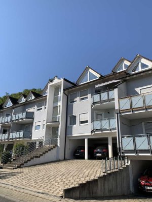 Moderne und helle 3-Zimmer-DG-Wohnung in Bad Mergentheim