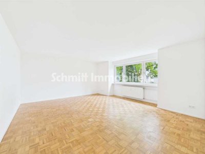 Helle 3,5-Zimmer-Wohnung mit Loggia & Garage. Ruhige Lage in Frankfurt-Schwanheim