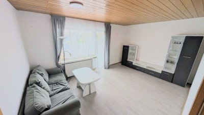 Teilmöblierte 2-Zimmer-Wohnung mit riesigem Balkon und EBK
