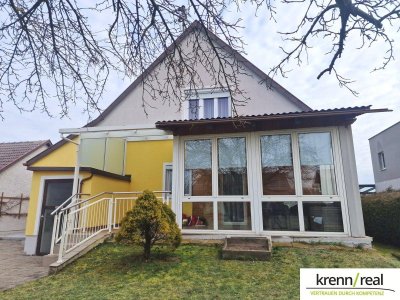 Charmantes Eigenheim mit großem Garten in ruhiger Siedlungslage