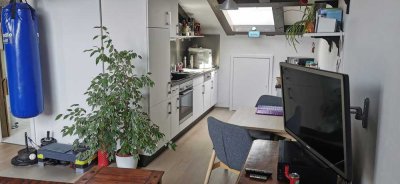 Exklusive VOLL mobilierte und renovierte 1,5 Zimmer DG-Wohnung in Schwäbisch Hall